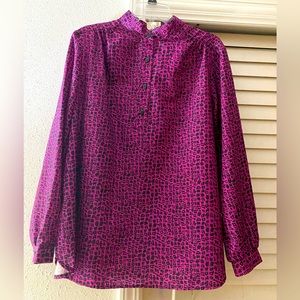 Vintage pink/black half button up long sleeve blouse. Size 38/18W. Like new.